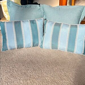 Calvin Klein Pillow Set (4)